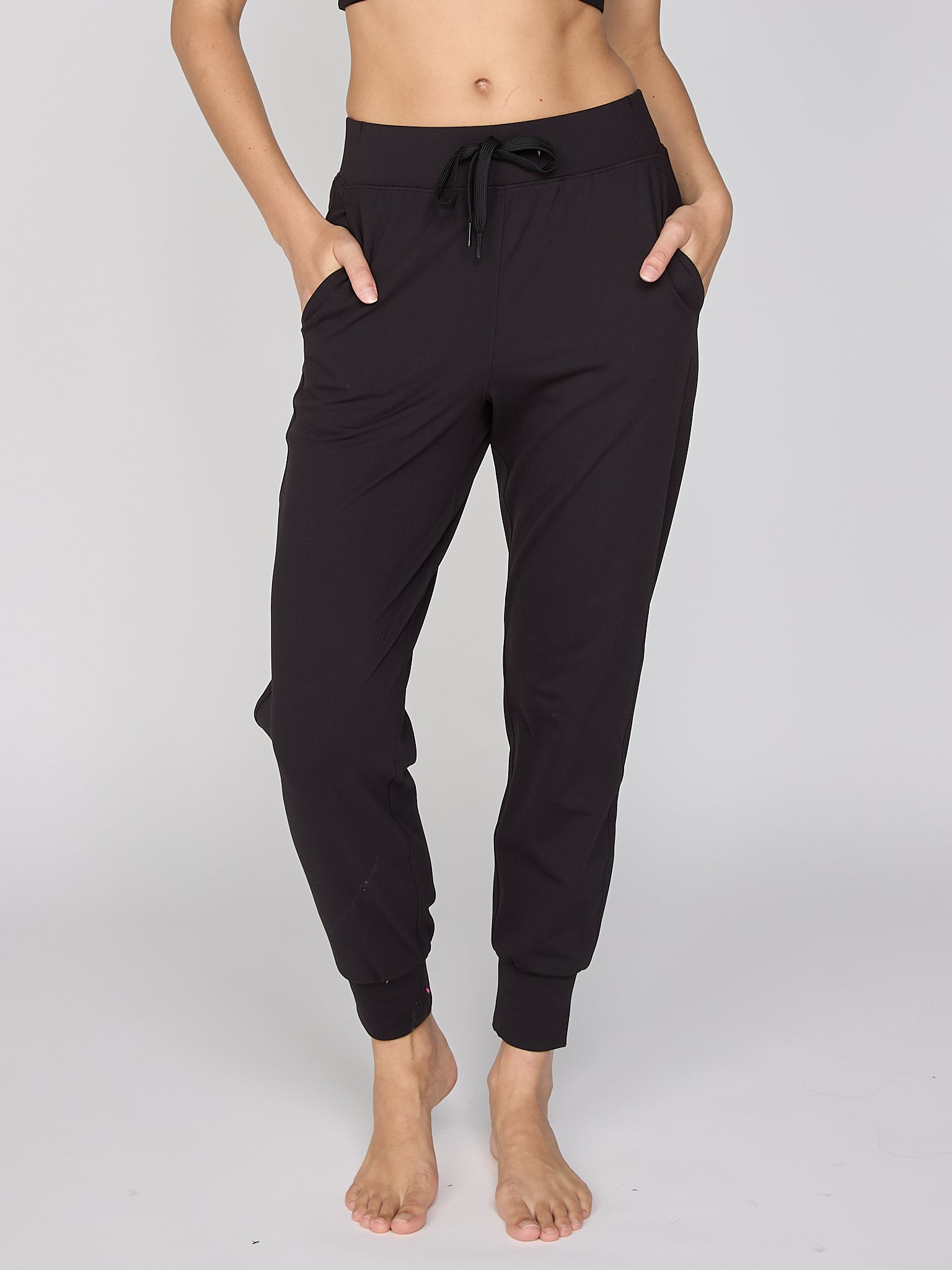 Daily Jogger in Black